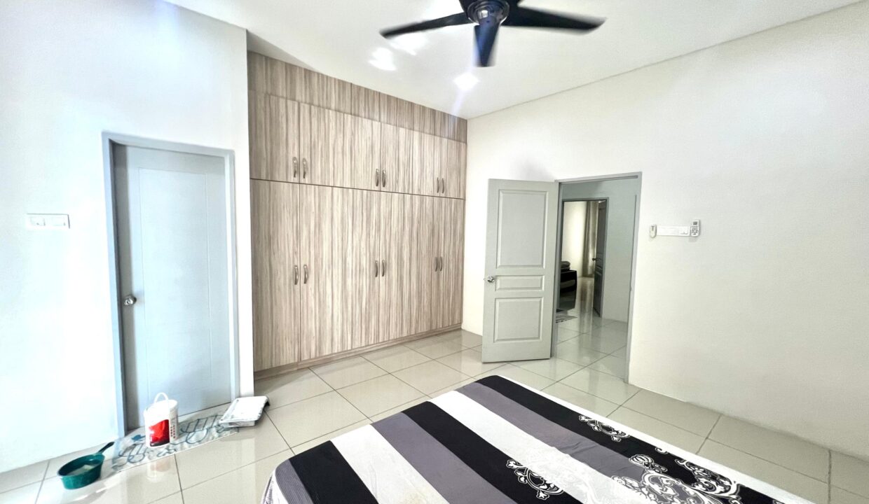 ejen hartanah nilai-7