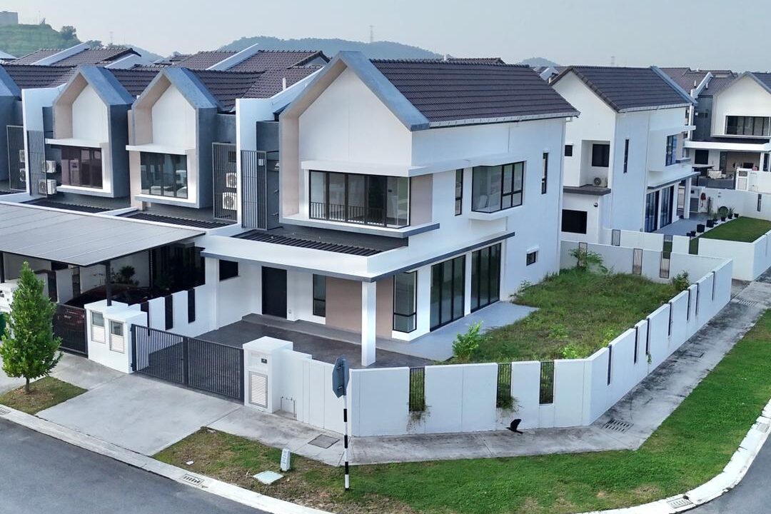 ejen hartanah serenia