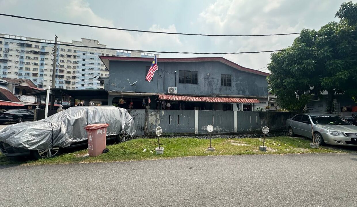 ejen hartanah petaling jaya 10