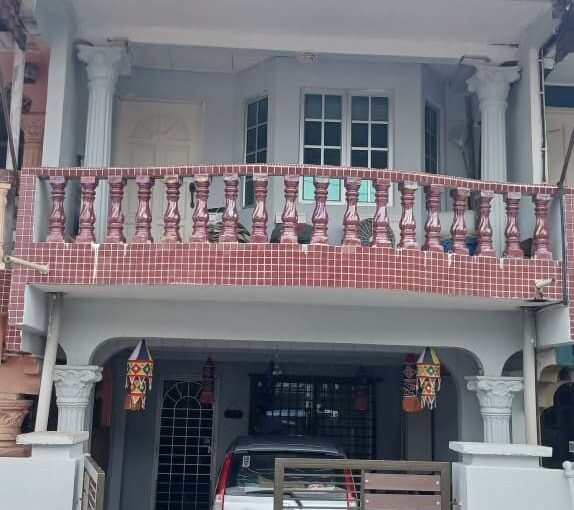 Rumah teres 2 tingkat untuk dijual di Taman Lindungan Jaya Petaling Jaya