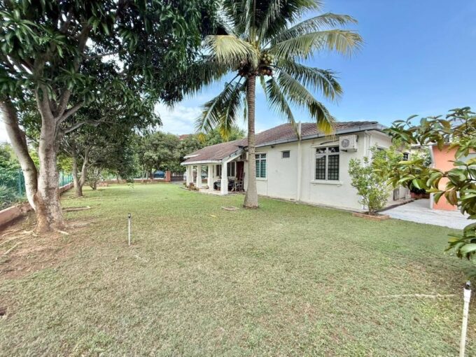 Rumah Untuk Dijual di Bagan Lalang Sepang